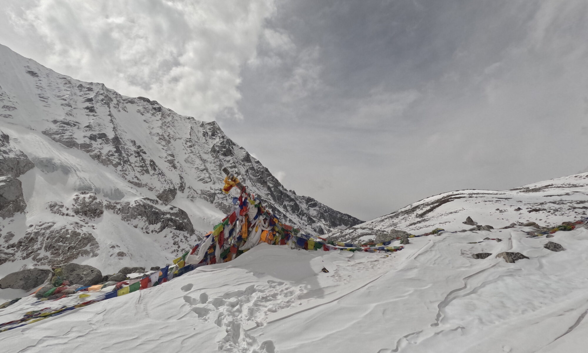 snow-capped larkya pass manaslu